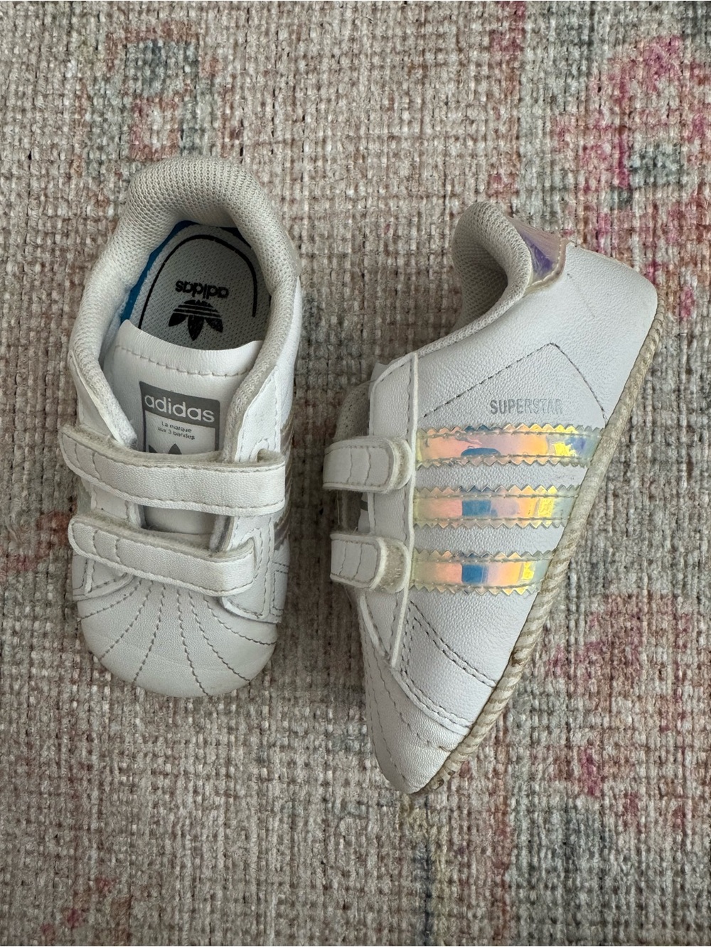 Adidas Superstars Baby Crib Sneakers with Iridescent Stripes - Picture 2 of 7